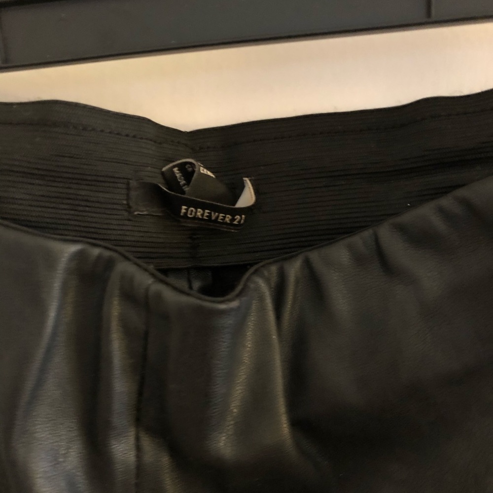 Pleather pants - Picture 2 of 2